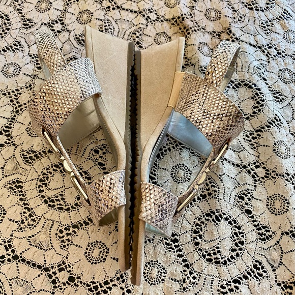 🔥Anne Klein Flex Snake Skin Wedge Sandal🔥 - Picture 4 of 15